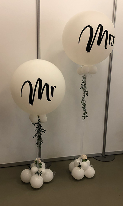 Mr&Mrs balloons